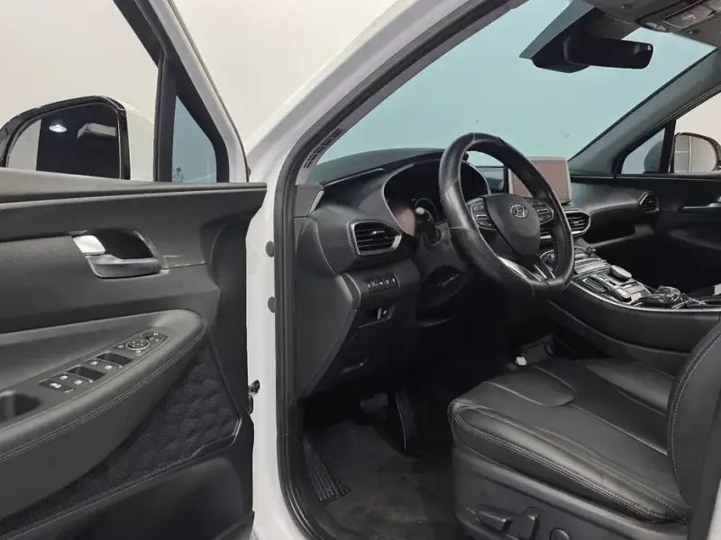 2023 Hyundai Santa Fe с пробегом 41 869 км
