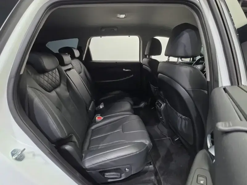 2023 Hyundai Santa Fe с пробегом 41 869 км