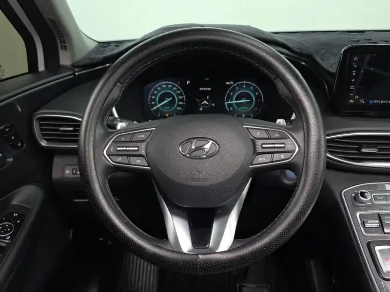 2021 Hyundai Santa Fe с пробегом 33 604 км