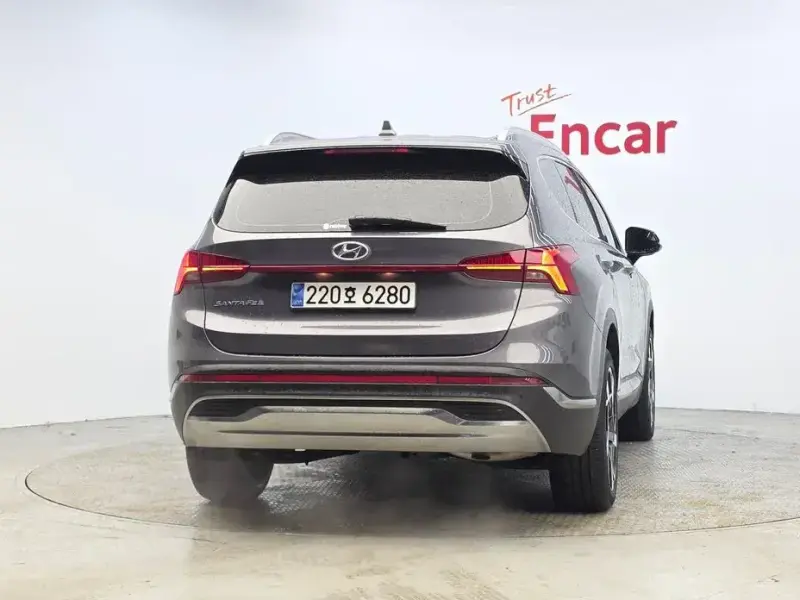2023 Hyundai Santa Fe с пробегом 44 170 км
