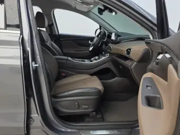 2023 Hyundai Santa Fe с пробегом 44 170 км