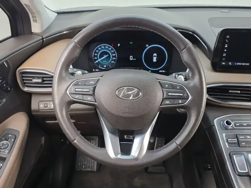 2023 Hyundai Santa Fe с пробегом 44 170 км