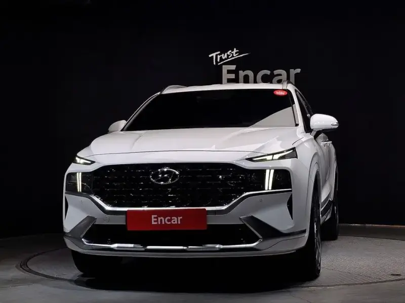 2021 Hyundai Santa Fe с пробегом 25 673 км