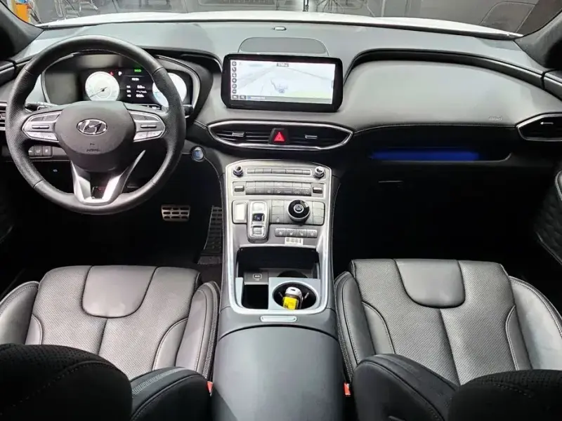 2021 Hyundai Santa Fe с пробегом 25 673 км