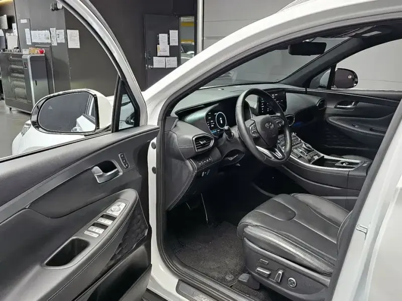 2021 Hyundai Santa Fe с пробегом 25 673 км