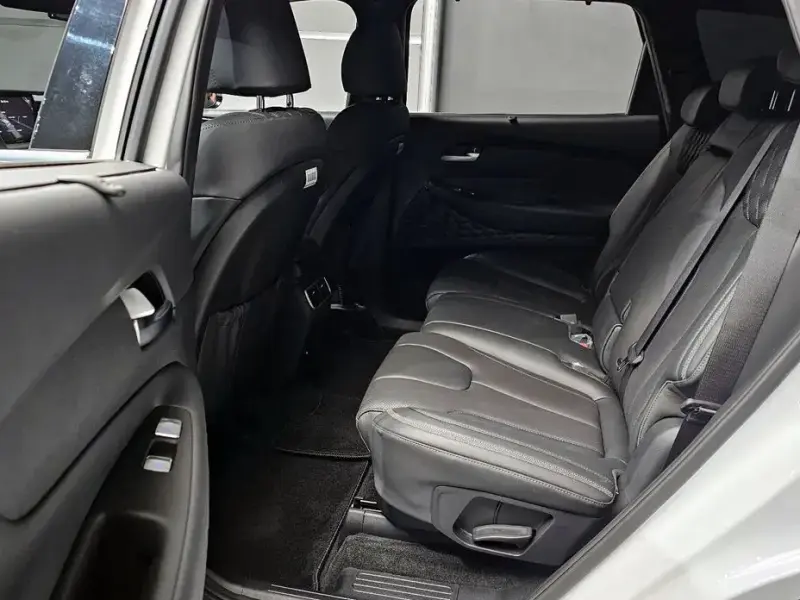 2021 Hyundai Santa Fe с пробегом 25 673 км