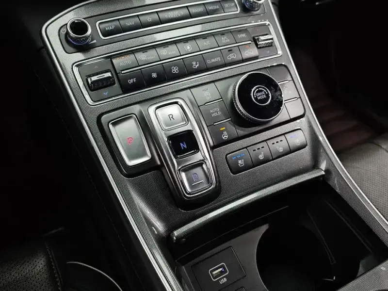 2021 Hyundai Santa Fe с пробегом 49 853 км