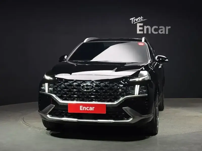 2023 Hyundai Santa Fe с пробегом 6 630 км