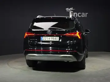 2023 Hyundai Santa Fe с пробегом 6 630 км