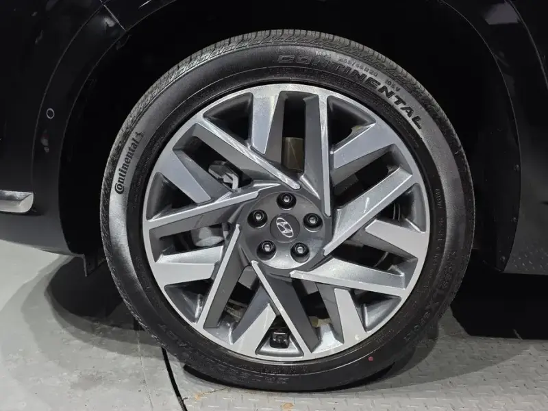 2023 Hyundai Santa Fe с пробегом 6 630 км