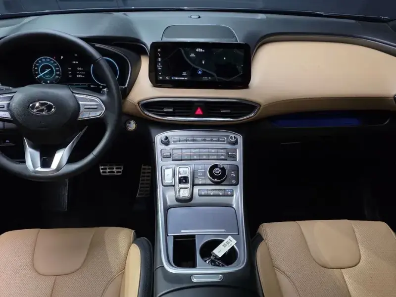 2023 Hyundai Santa Fe с пробегом 6 630 км