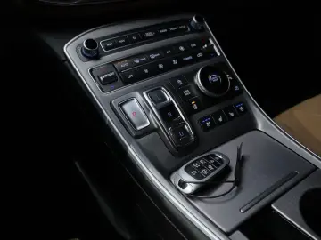 2023 Hyundai Santa Fe с пробегом 6 630 км