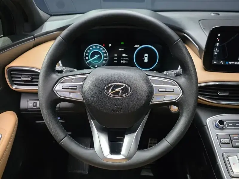2023 Hyundai Santa Fe с пробегом 6 630 км