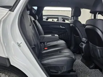 2022 Hyundai Santa Fe с пробегом 77 949 км