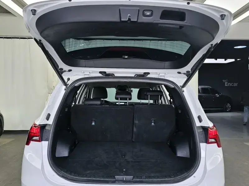 2022 Hyundai Santa Fe с пробегом 77 949 км