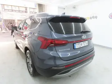 2022 Hyundai Santa Fe с пробегом 2 886 км