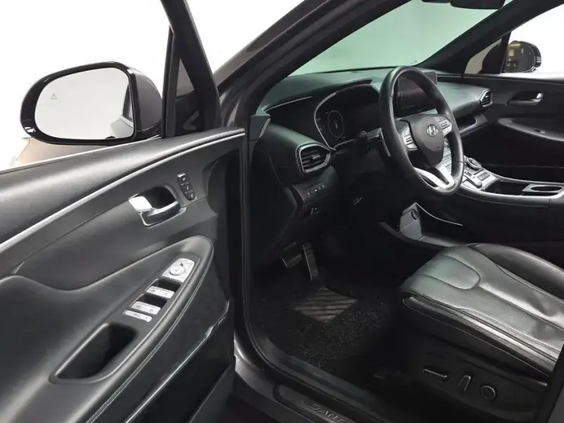 2023 Hyundai Santa Fe с пробегом 38 029 км