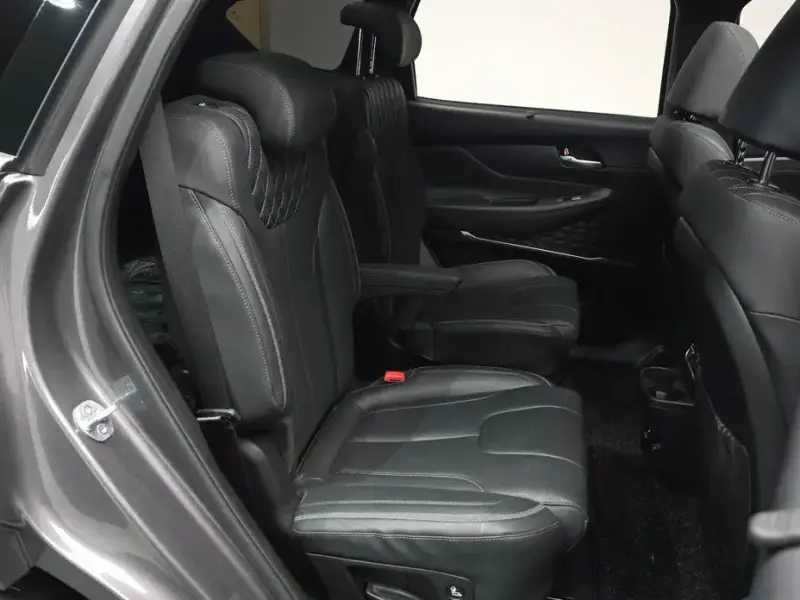 2023 Hyundai Santa Fe с пробегом 38 029 км