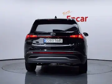 2021 Hyundai Santa Fe с пробегом 37 463 км