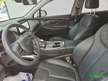 2023 Hyundai Santa Fe с пробегом 31 200 км