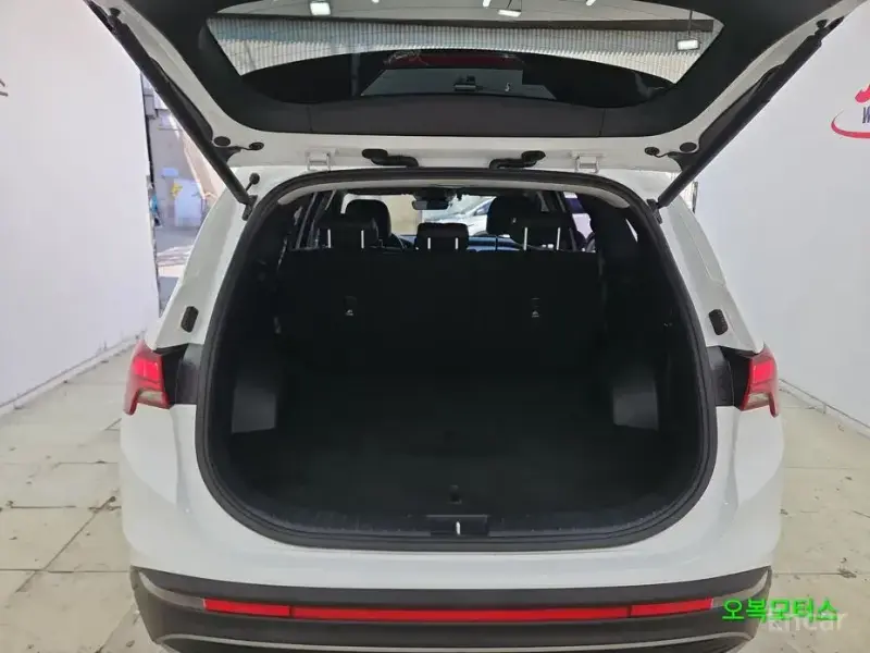 2023 Hyundai Santa Fe с пробегом 31 200 км
