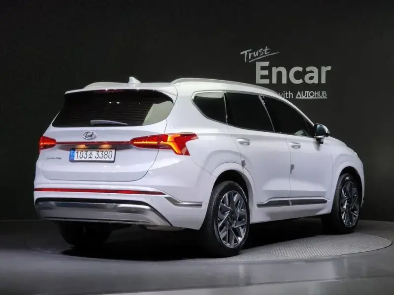 2023 Hyundai Santa Fe с пробегом 37 564 км
