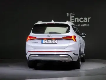 2023 Hyundai Santa Fe с пробегом 37 564 км