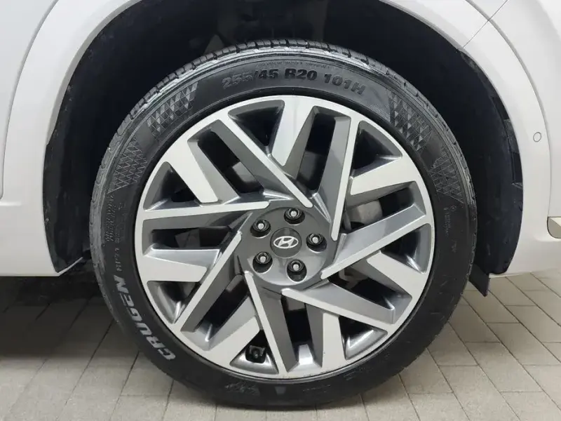 2023 Hyundai Santa Fe с пробегом 37 564 км