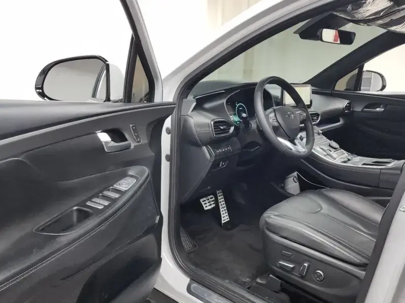 2023 Hyundai Santa Fe с пробегом 37 564 км