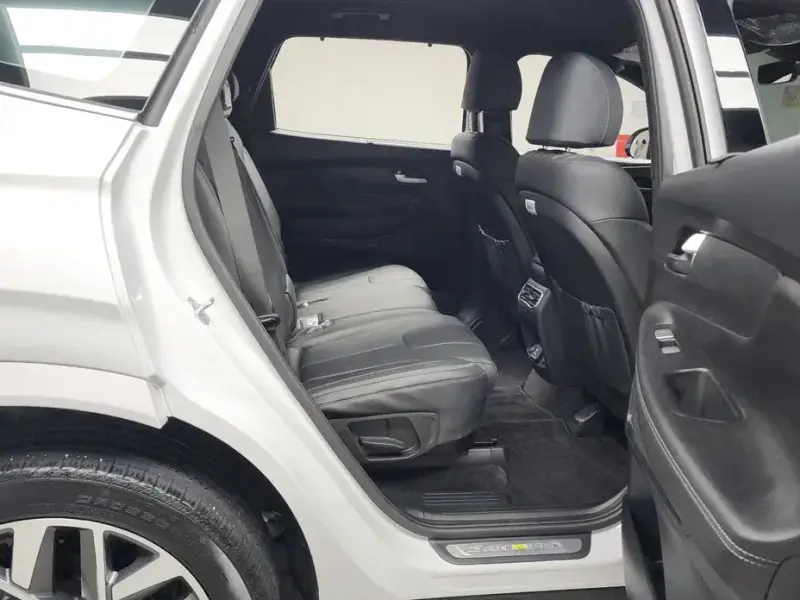 2023 Hyundai Santa Fe с пробегом 37 564 км