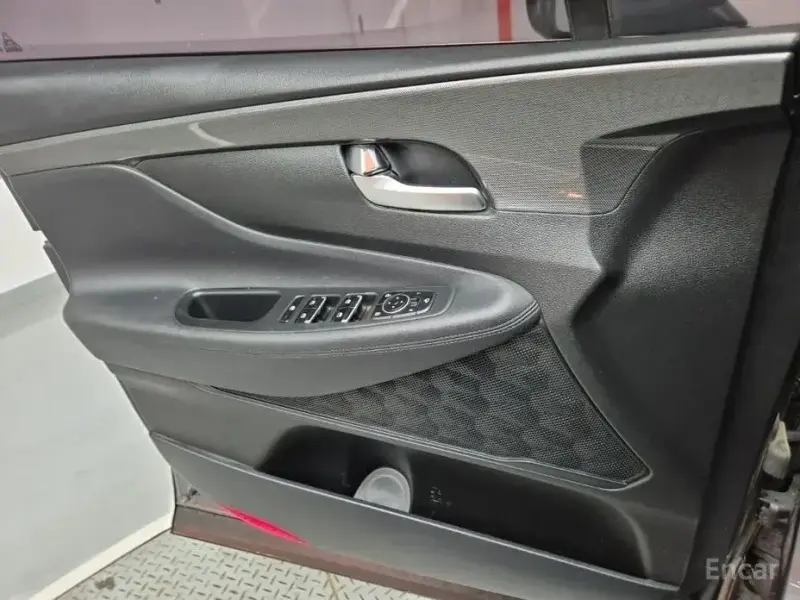 2021 Hyundai Santa Fe с пробегом 131 596 км