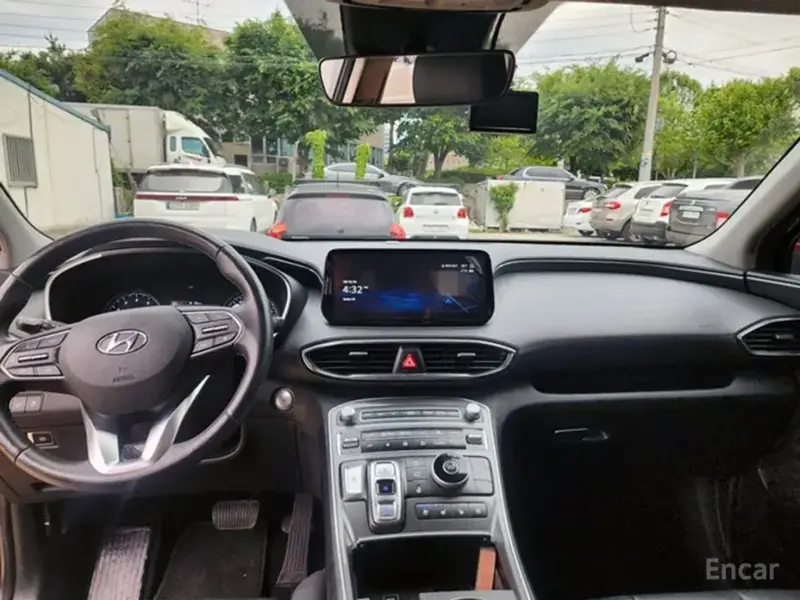 2022 Hyundai Santa Fe с пробегом 47 412 км