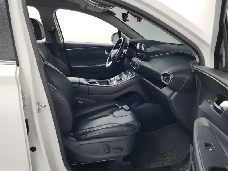 2021 Hyundai Santa Fe с пробегом 38 999 км