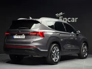 2023 Hyundai Santa Fe с пробегом 26 058 км