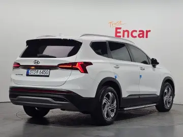 2023 Hyundai Santa Fe с пробегом 48 330 км