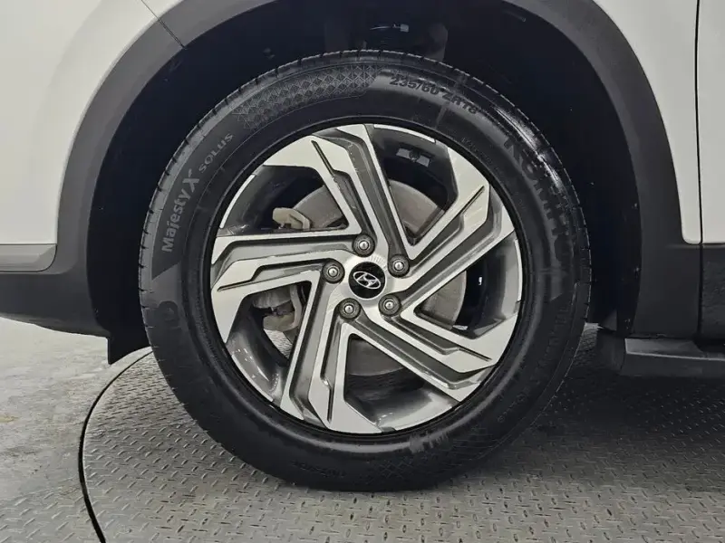 2023 Hyundai Santa Fe с пробегом 48 330 км