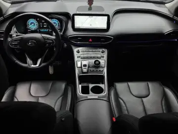 2023 Hyundai Santa Fe с пробегом 26 058 км