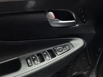 2023 Hyundai Santa Fe с пробегом 26 058 км
