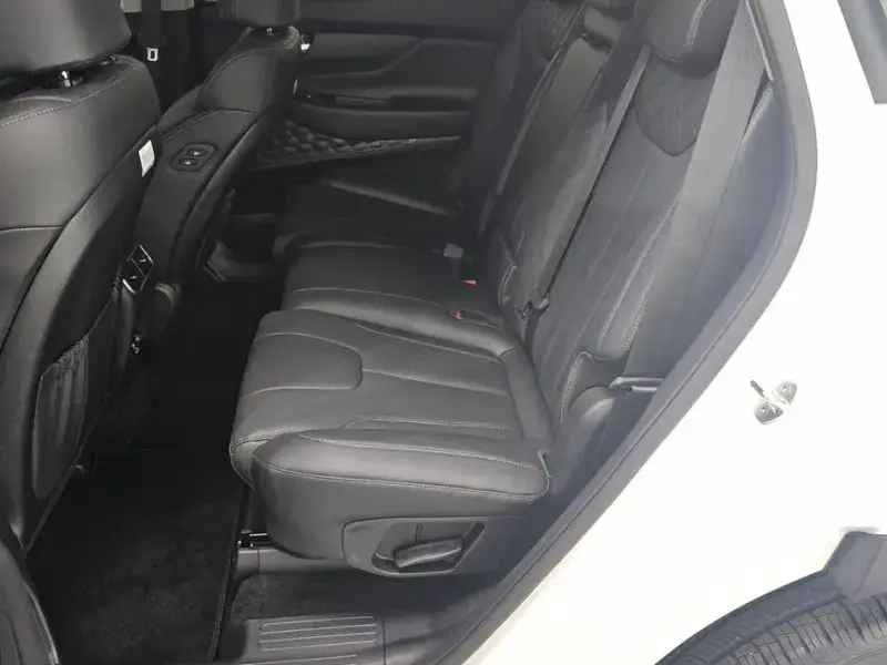 2023 Hyundai Santa Fe с пробегом 63 698 км