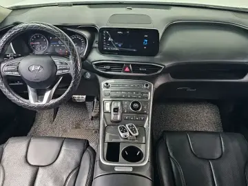 2021 Hyundai Santa Fe с пробегом 136 008 км