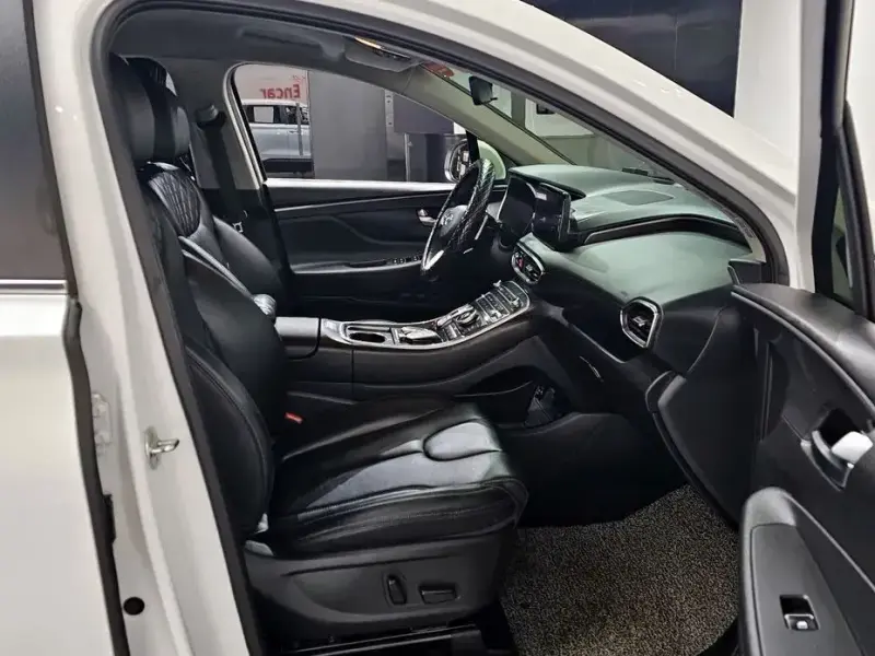 2021 Hyundai Santa Fe с пробегом 136 008 км