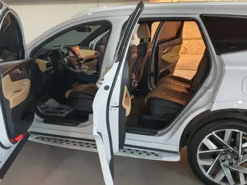 2020 Hyundai Santa Fe с пробегом 11 467 км