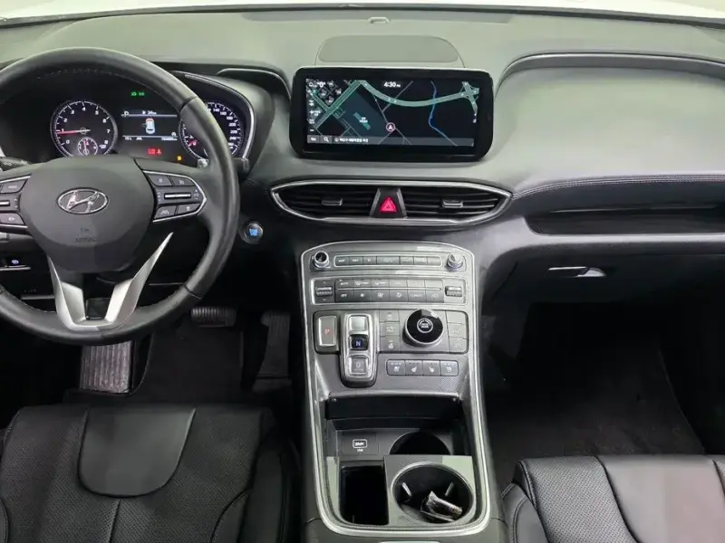 2021 Hyundai Santa Fe с пробегом 106 085 км