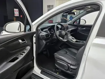 2022 Hyundai Santa Fe с пробегом 26 165 км
