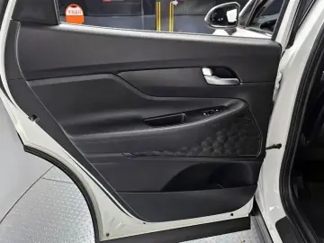 2022 Hyundai Santa Fe с пробегом 26 165 км