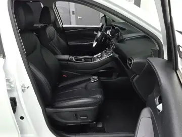 2023 Hyundai Santa Fe с пробегом 63 633 км