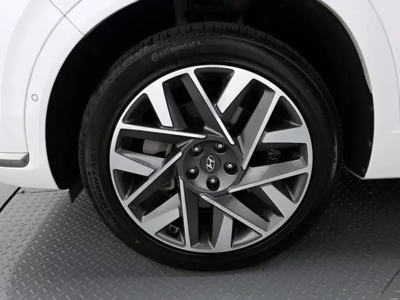 2023 Hyundai Santa Fe с пробегом 30 646 км