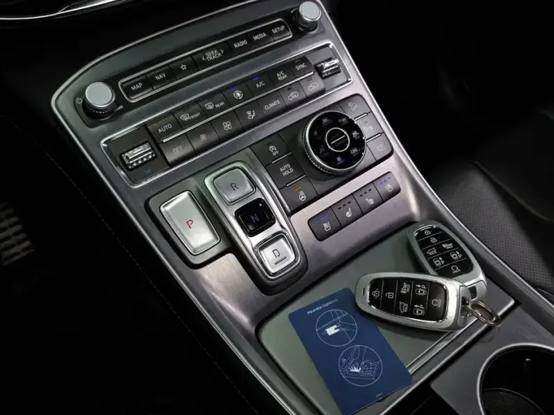 2023 Hyundai Santa Fe с пробегом 30 646 км