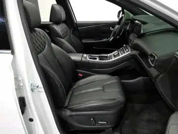 2023 Hyundai Santa Fe с пробегом 30 646 км