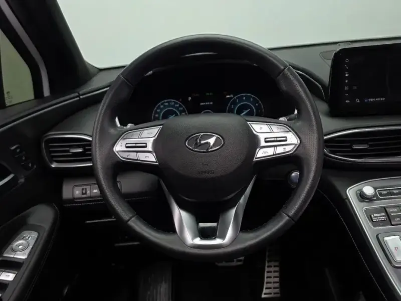 2023 Hyundai Santa Fe с пробегом 30 646 км
